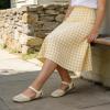 Rihero Summer Casual Closed Toe Sandals Women Comfortable Footbed Arch Support Flat Sandals with Adjustable Strap(Cream Hollow)